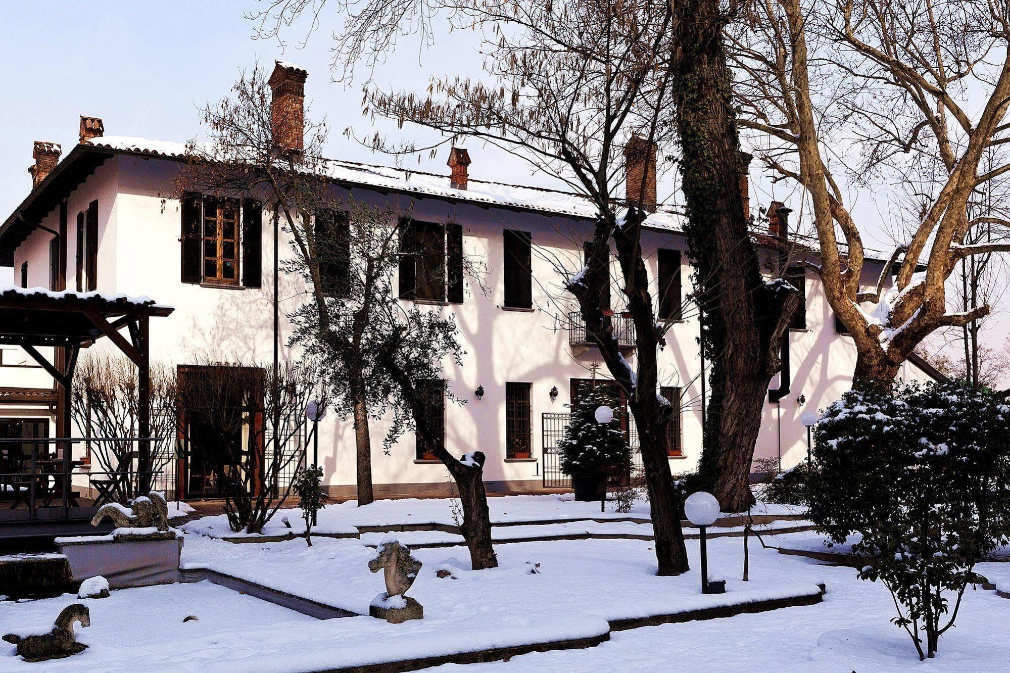 Excel Hotel Naviglio - Ca'Bianca Мілан Екстер'єр фото